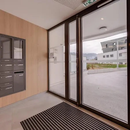 Le 305 - T3 With Garage And Beautiful Terrace * آنسي